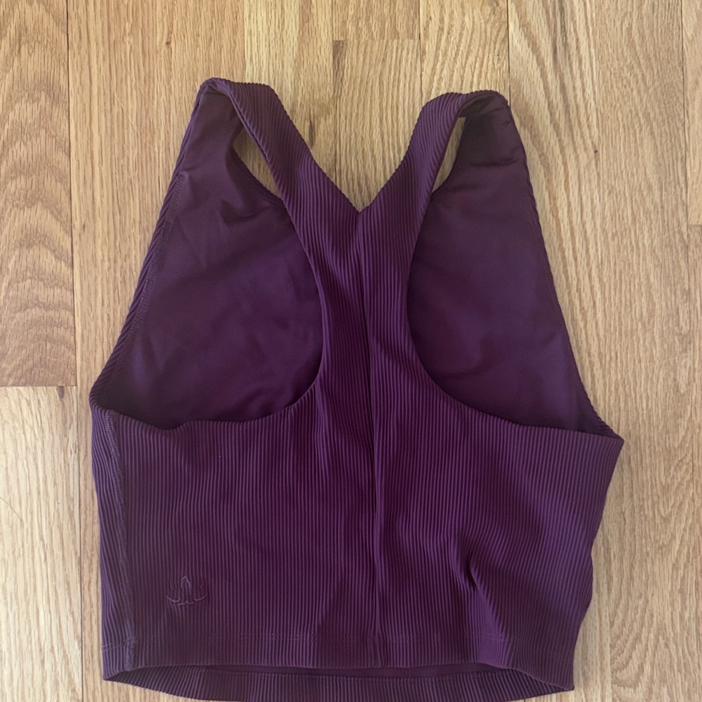 BY Refocus Ribbed Crop Tank - Picture 2 of 6
